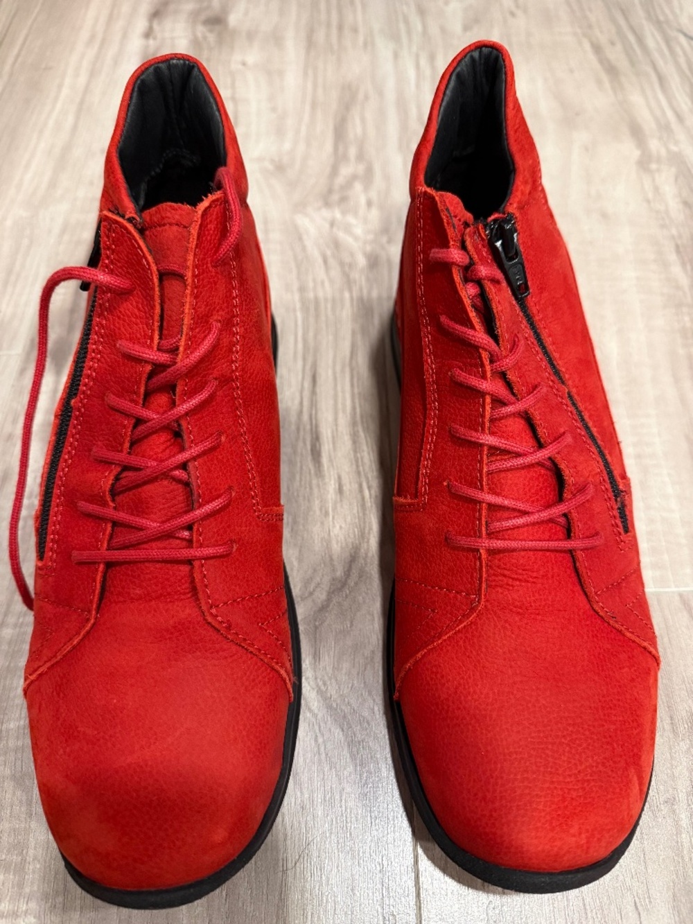 Wolky Womens Size 41 EU 9.5 US Red Leather Ankle Boots Booties‎